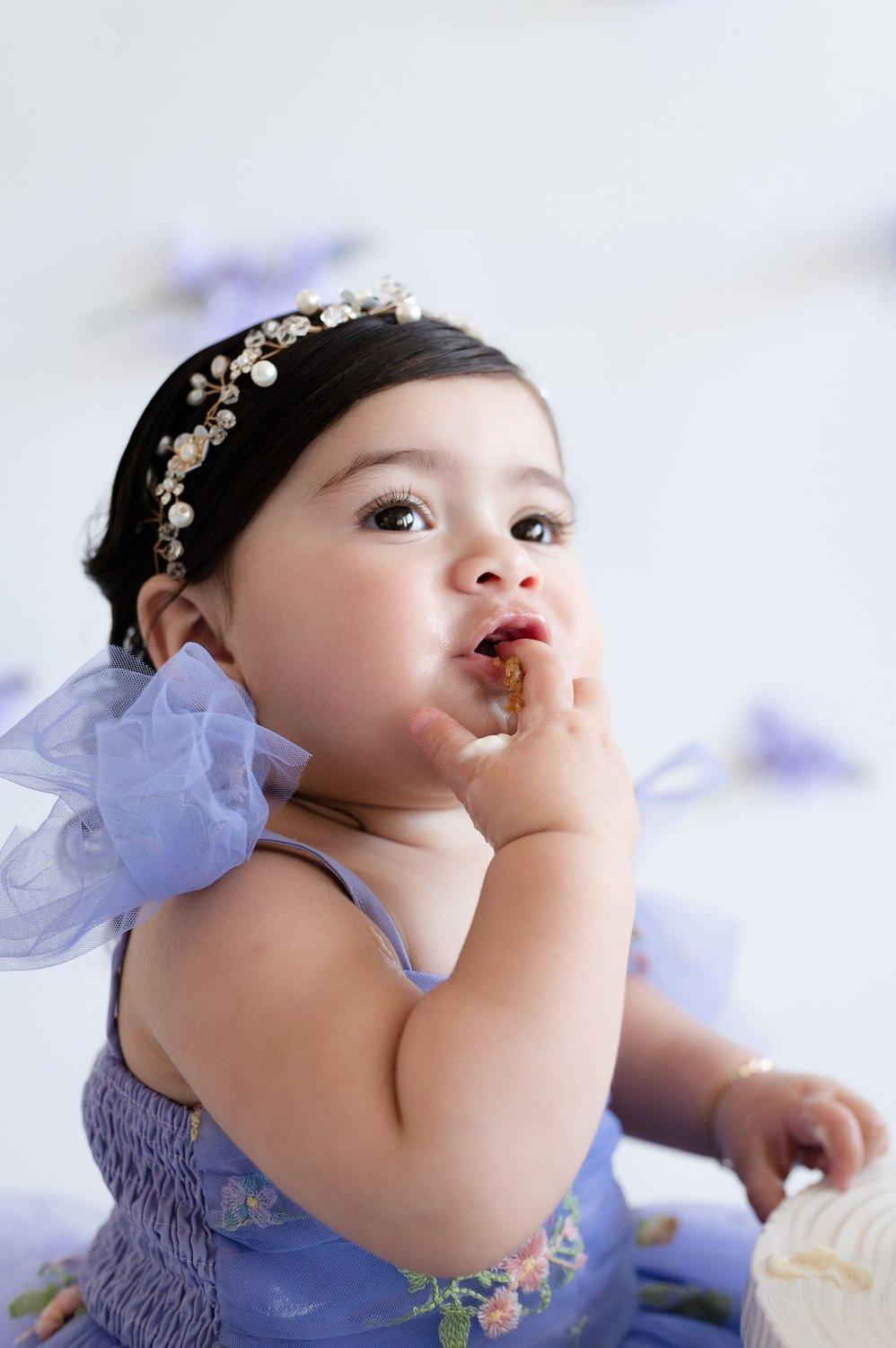 carousel-hero-element image-16