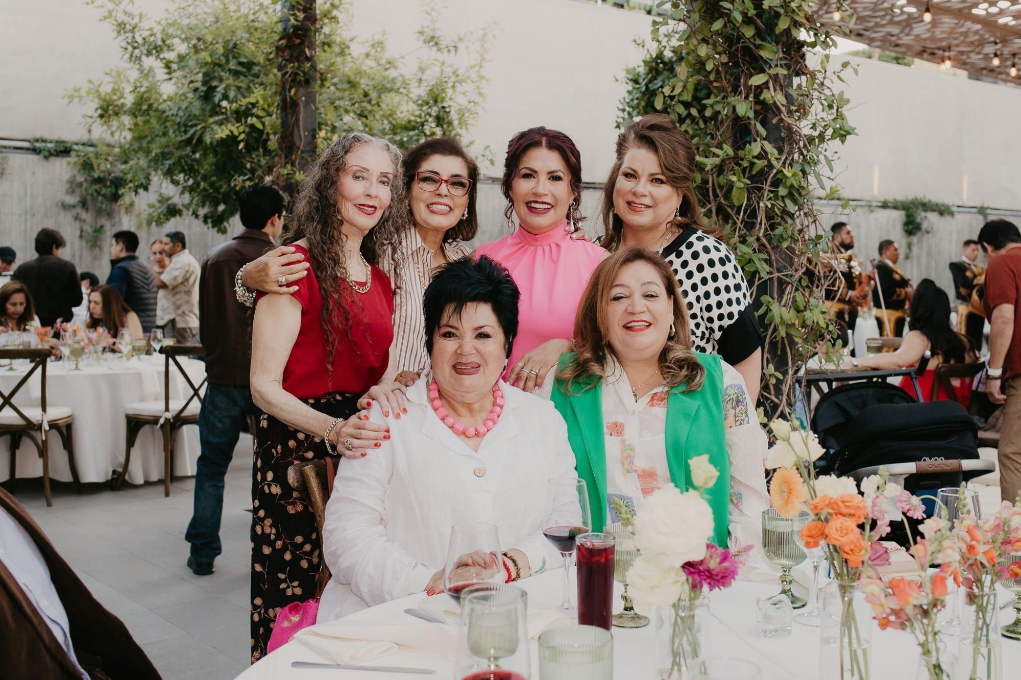 carousel-hero-element image-15