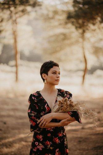 mobile - carousel-hero-element image-3